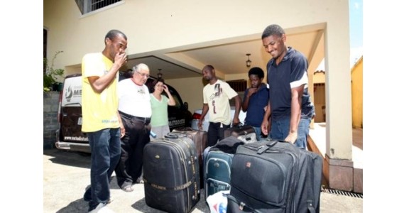 Estudantes haitianos partem de BH rumo a reconstrução do país - Izamara Arcanjo - Do Hoje em Dia - 26/02/2012 - 09:32 - Fonto: Maurício de Souza